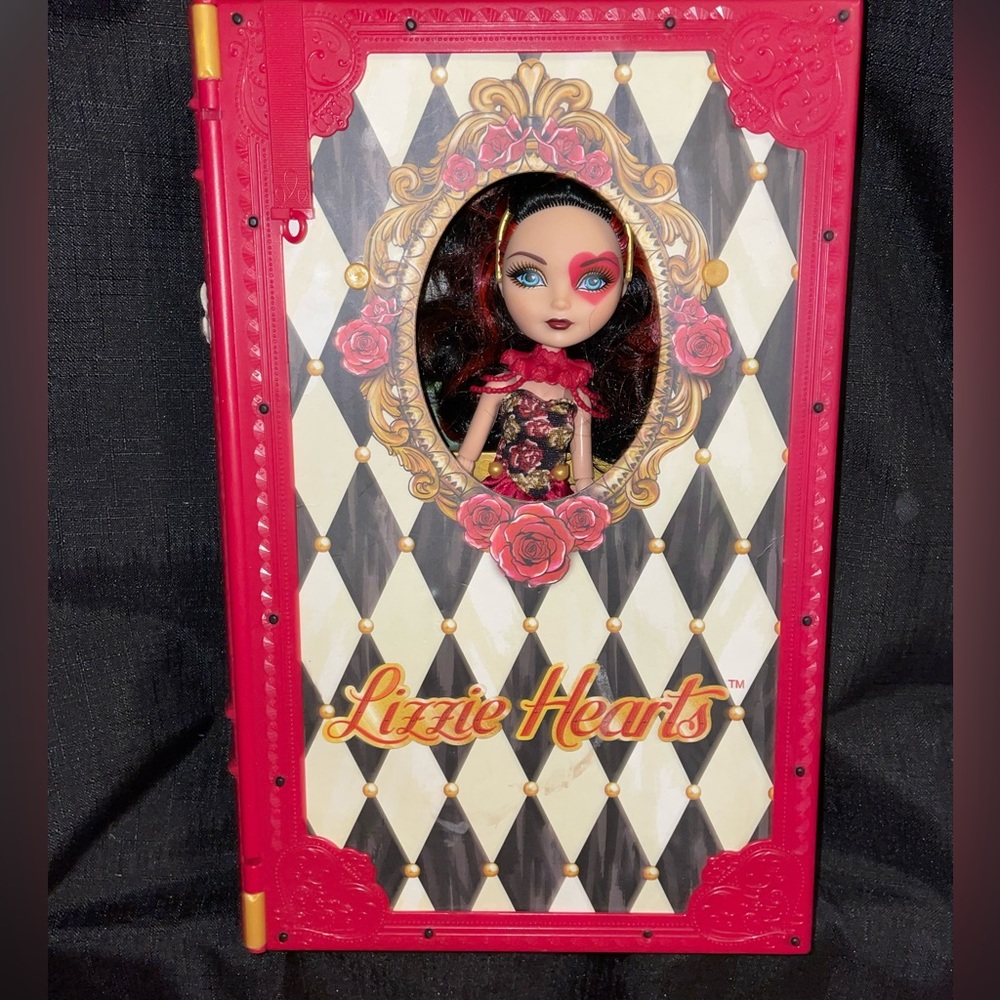 Lizzie Hearts Ever after high